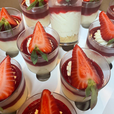 Strawberry cheesecake cups