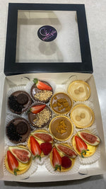 An amazing selection of our mini tarts containing 2x Oreo, Gaytime, Lotus, Caramilk and 4x custard.
